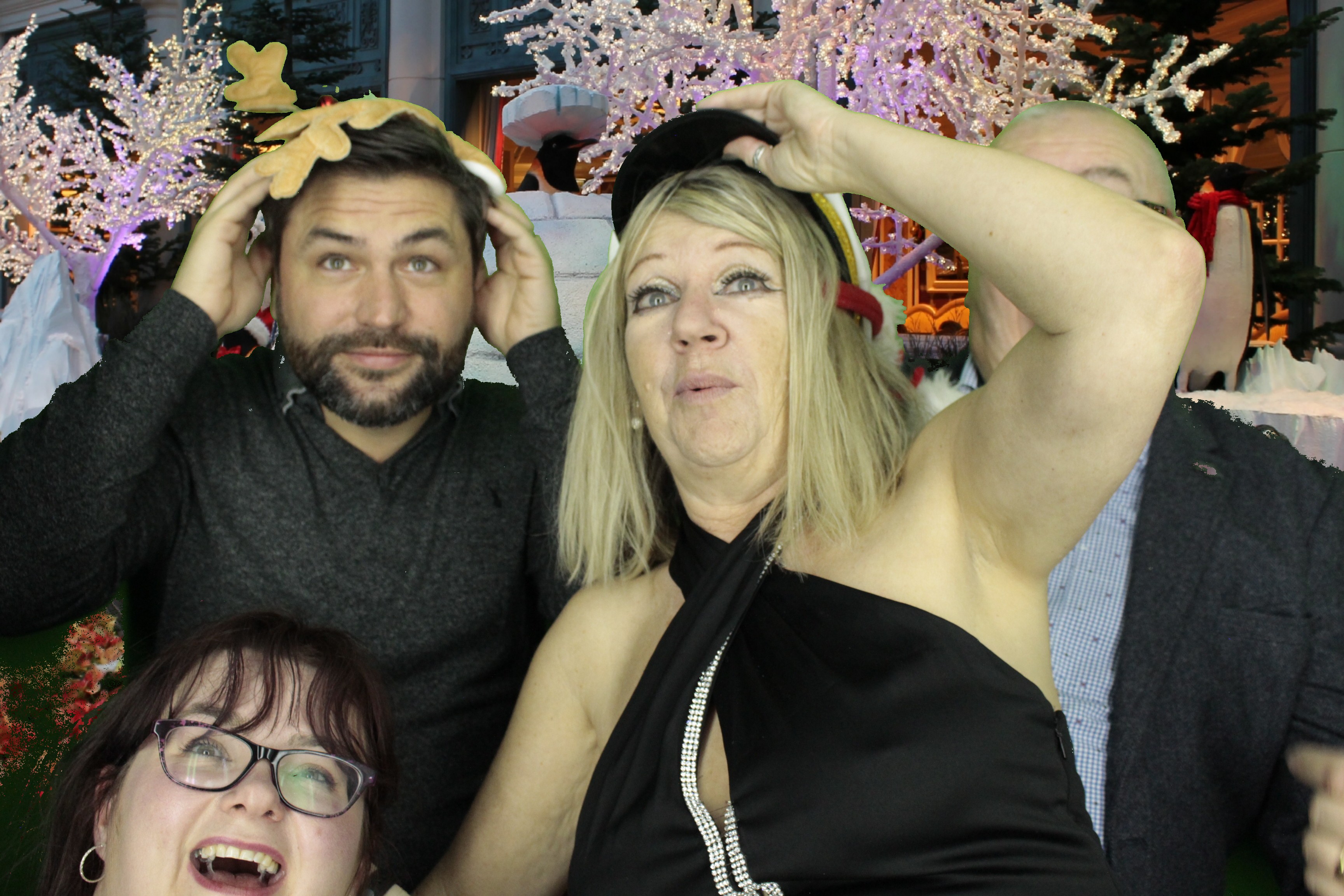 Ocean Network Express Christmas Party 2019 | View more photos from the event at gallery.myphotoboothexperience.co.uk/u/MyPhotoBoothExperienceLtd/Ocean-Network-Express-Christmas-Party-2019
